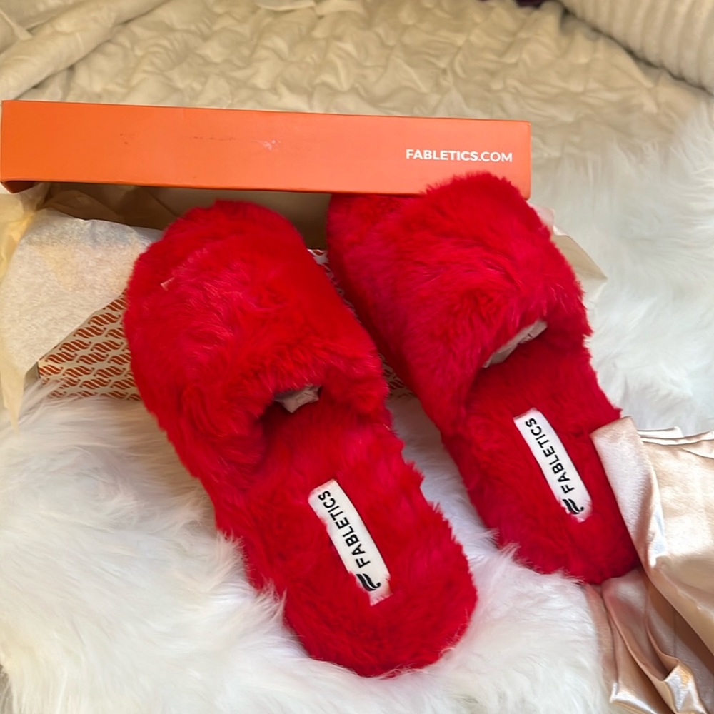 Fabletics Red Soft Slippers Brand New With Box Satin Storage Bag Included